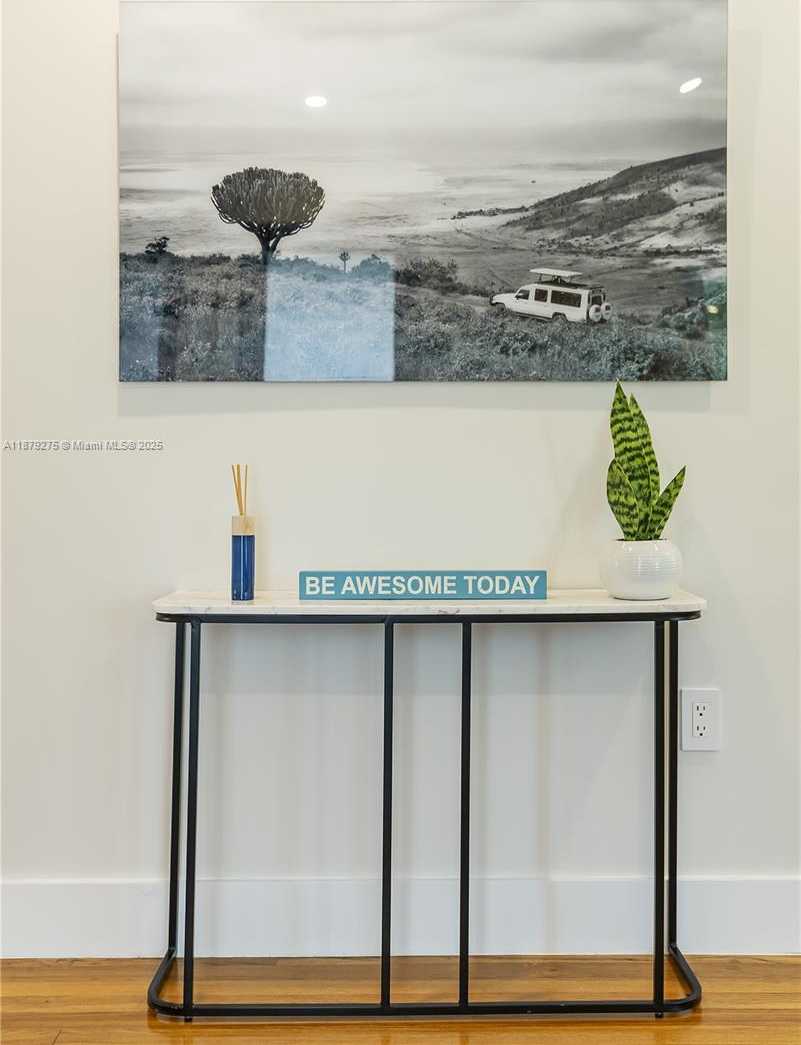 Small Image of 2100 SOUTH WEST 31ST AVE, Miami Number 3