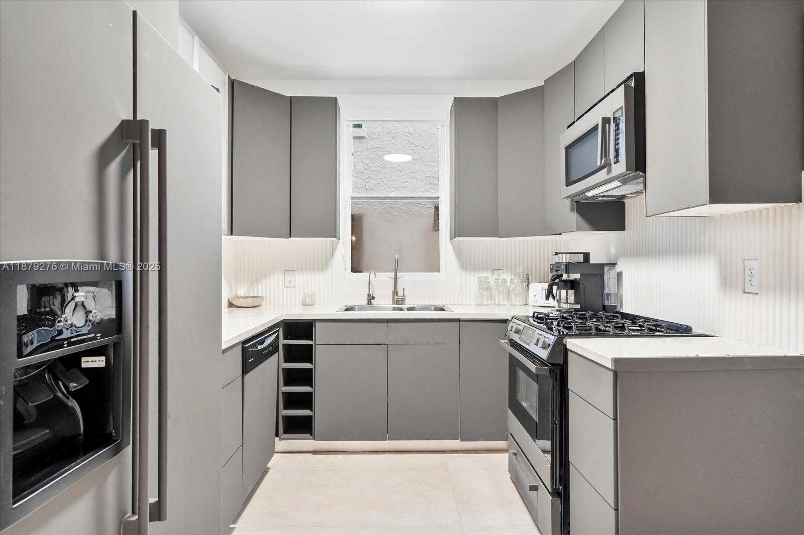 Small Image of 177 NORTH EAST 44TH ST, Miami Number 15