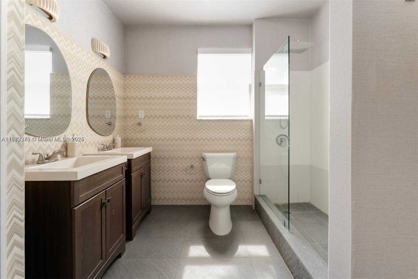 Small Image of 177 NORTH EAST 44TH ST, Miami Number 36