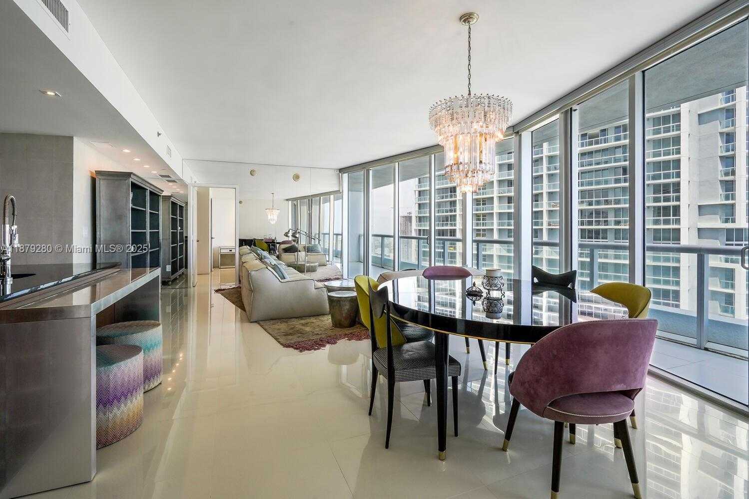 Small Image of 495 BRICKELL AVE #4204, Miami Number 8