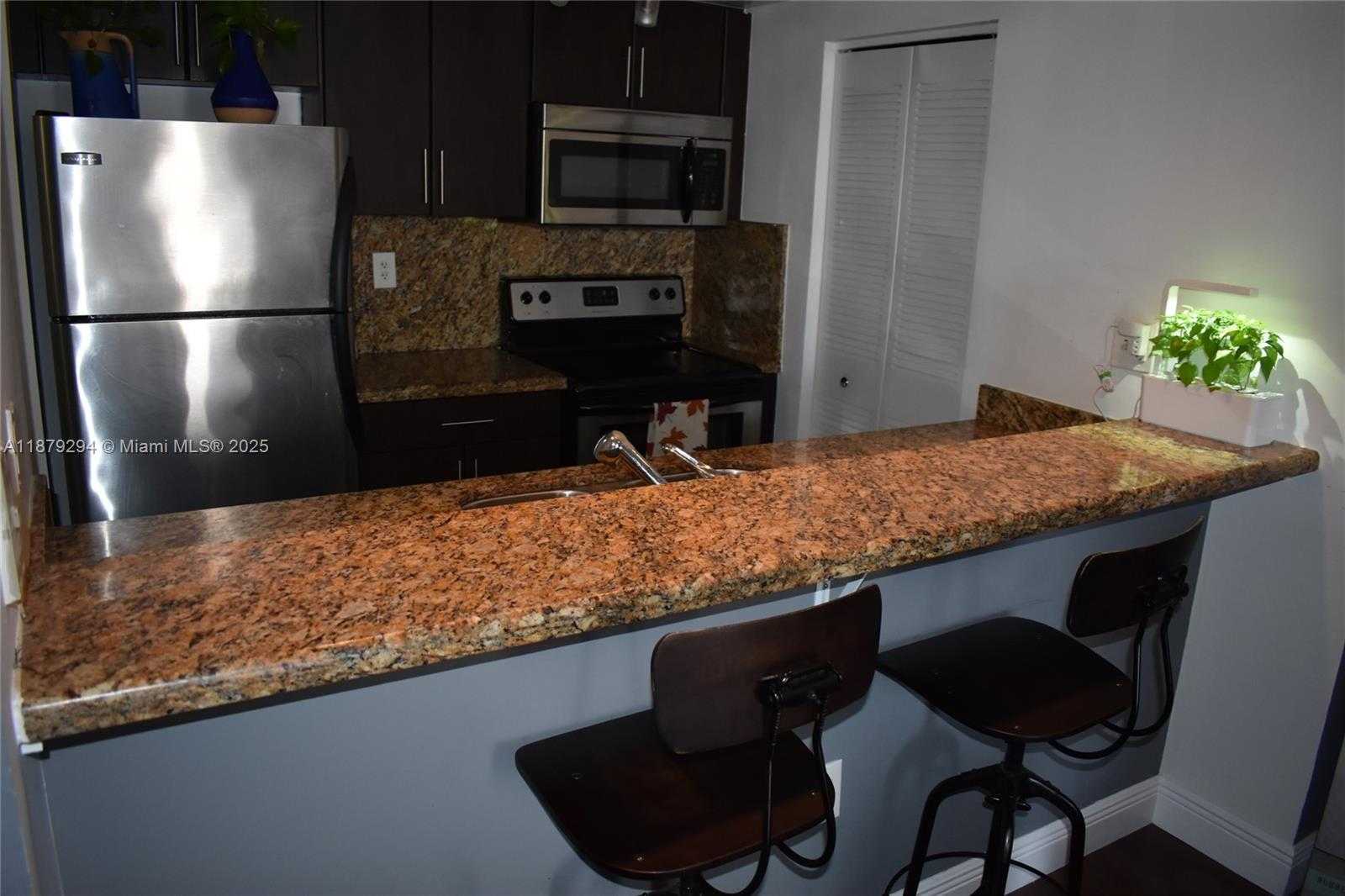 Small Image of 800 NORTH MIAMI AVE #E-1405, Miami Number 6