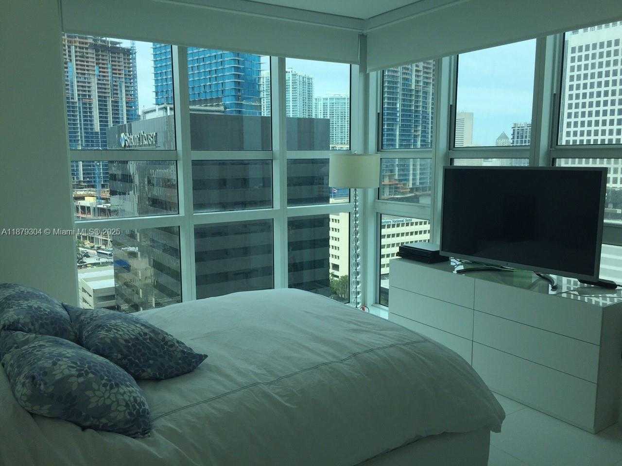 Small Image of 950 BRICKELL BAY DRIVE #1900, Miami Number 10