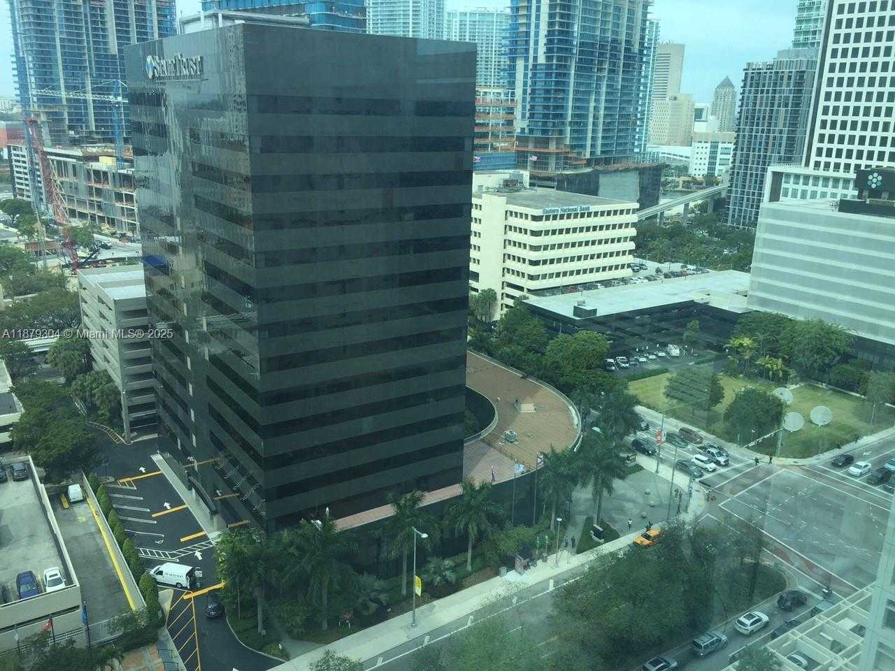 Small Image of 950 BRICKELL BAY DRIVE #1900, Miami Number 12