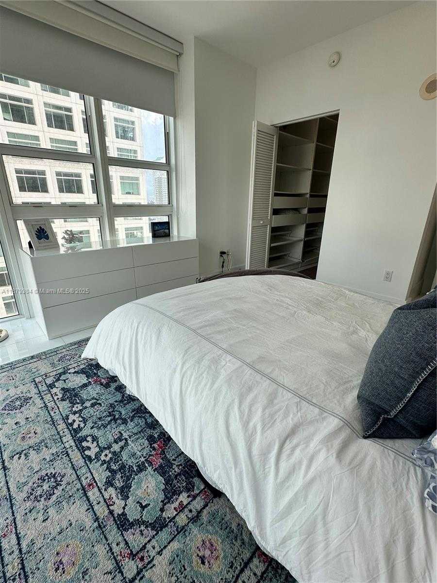 Small Image of 950 BRICKELL BAY DRIVE #1900, Miami Number 18