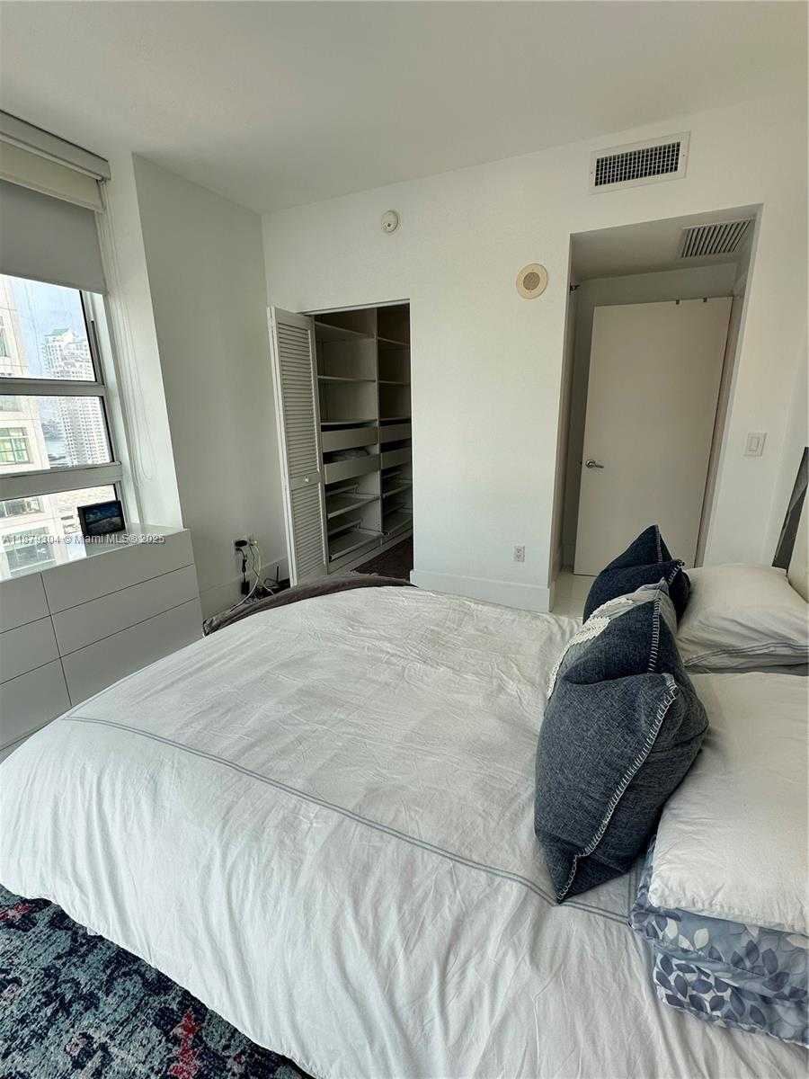 Small Image of 950 BRICKELL BAY DRIVE #1900, Miami Number 19