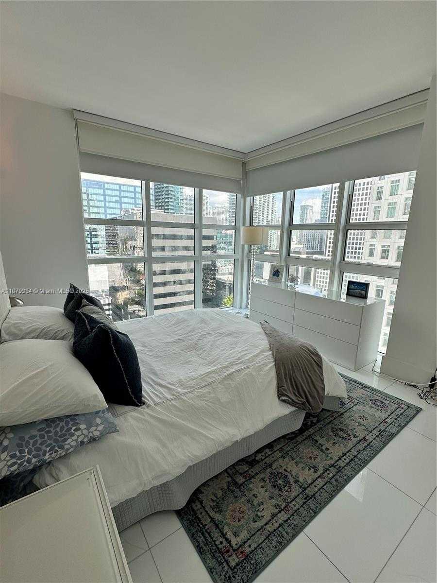 Small Image of 950 BRICKELL BAY DRIVE #1900, Miami Number 22