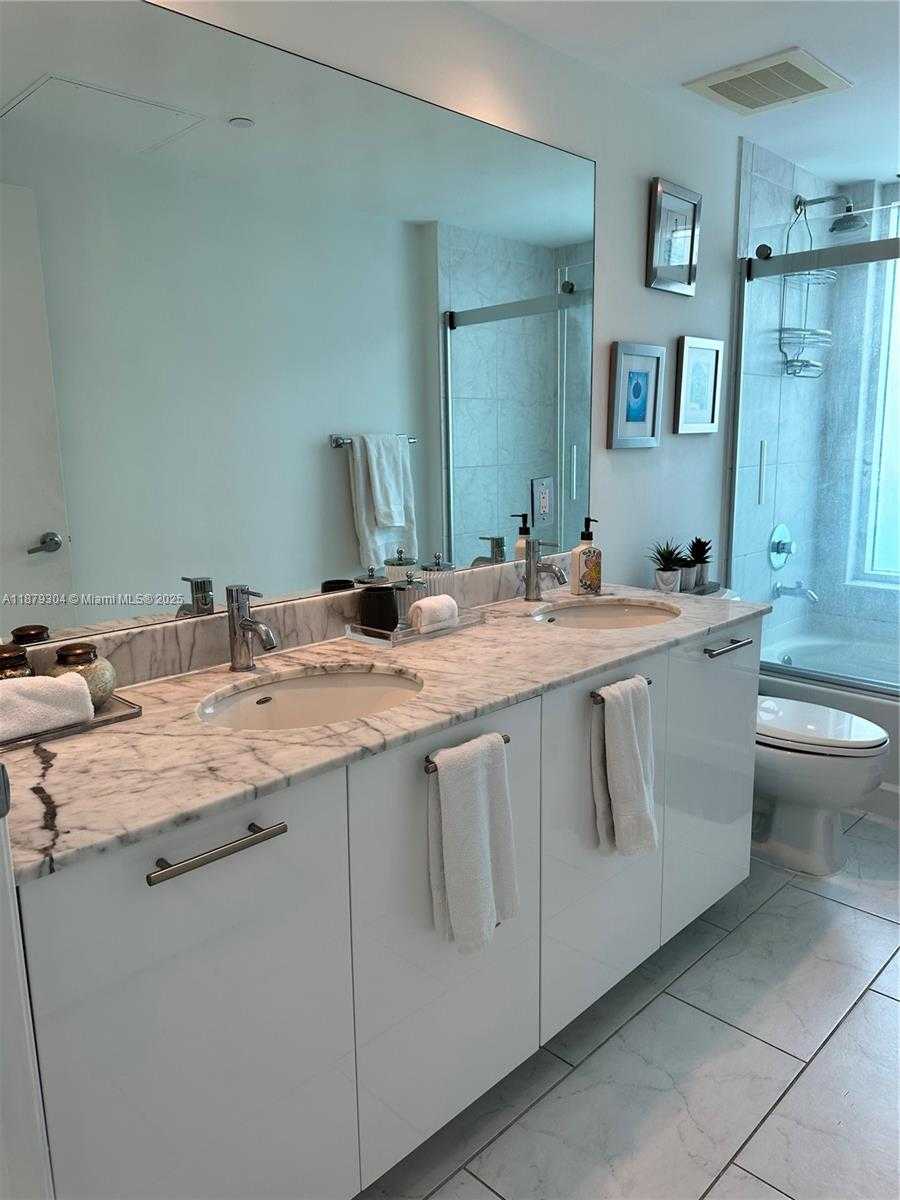 Small Image of 950 BRICKELL BAY DRIVE #1900, Miami Number 25
