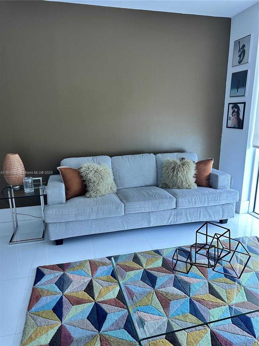 Small Image of 950 BRICKELL BAY DRIVE #1900, Miami Number 31