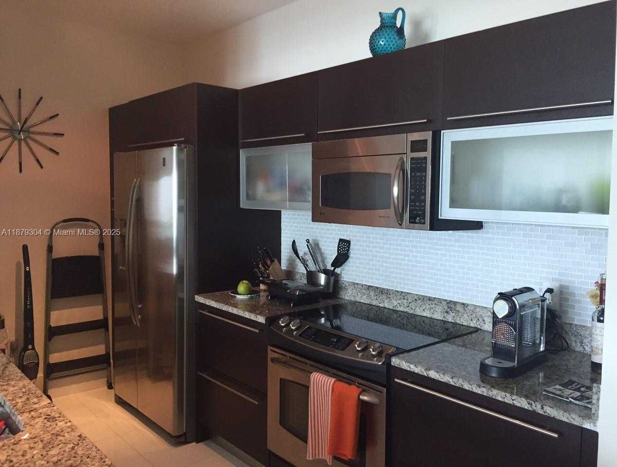 Small Image of 950 BRICKELL BAY DRIVE #1900, Miami Number 4