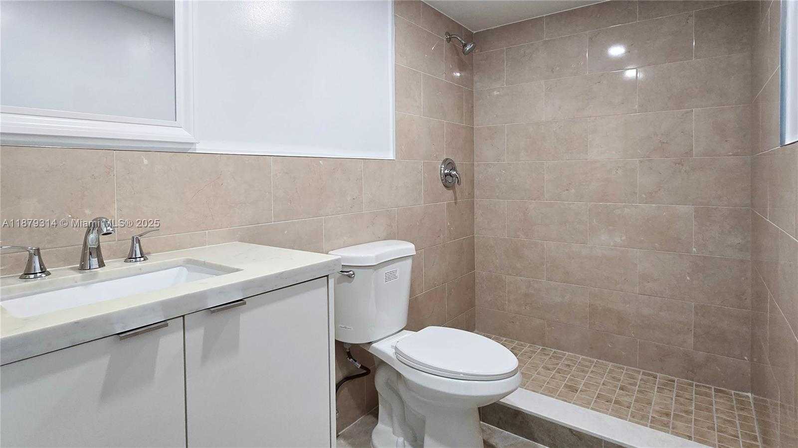 Small Image of 6115 NORTH WEST 186TH ST #112, Hialeah Number 3