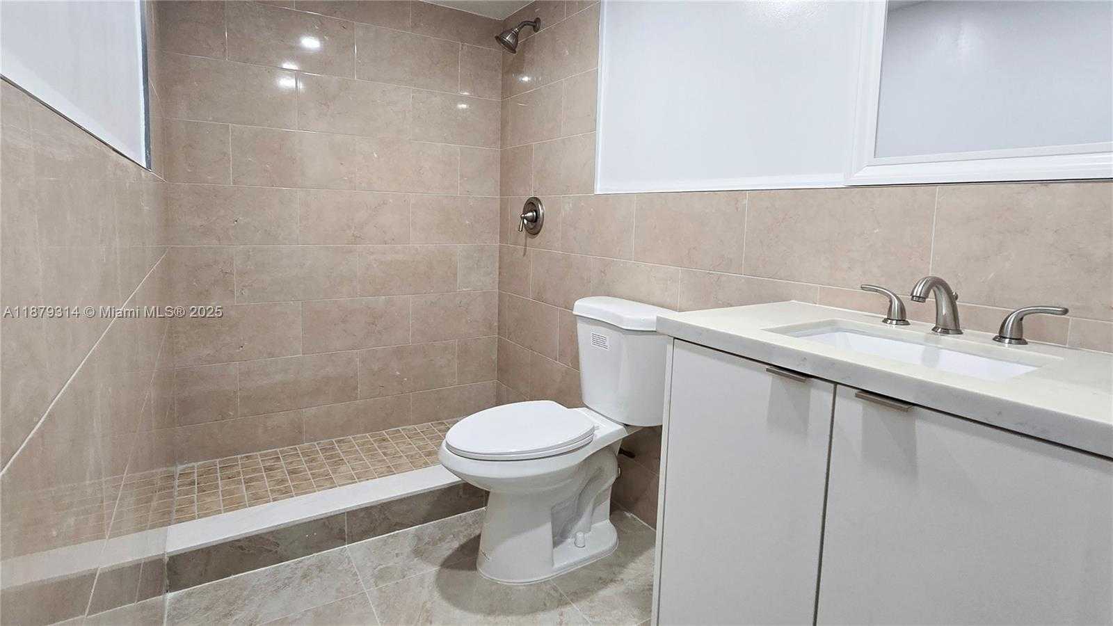 Small Image of 6115 NORTH WEST 186TH ST #112, Hialeah Number 9