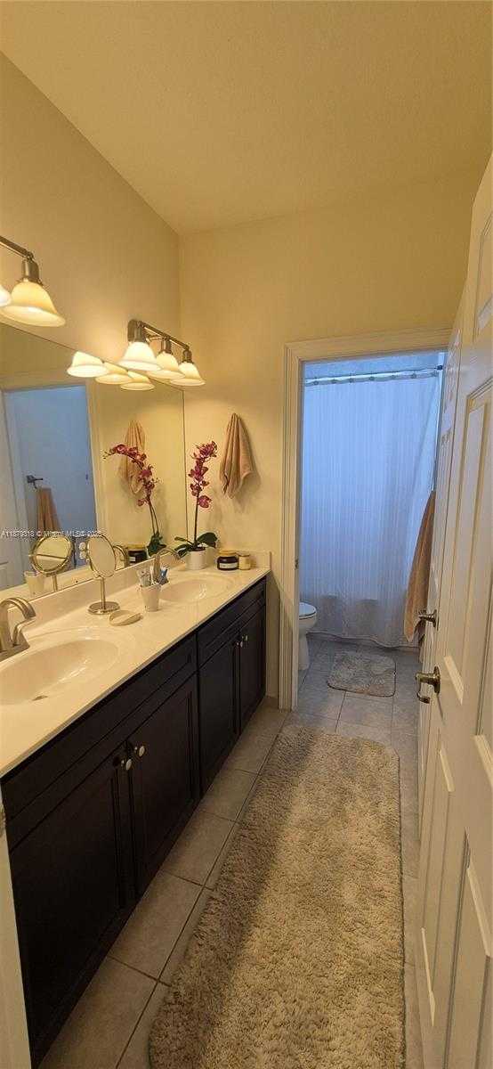 Small Image of 8760 NORTH WEST 102ND CT, Doral Number 11