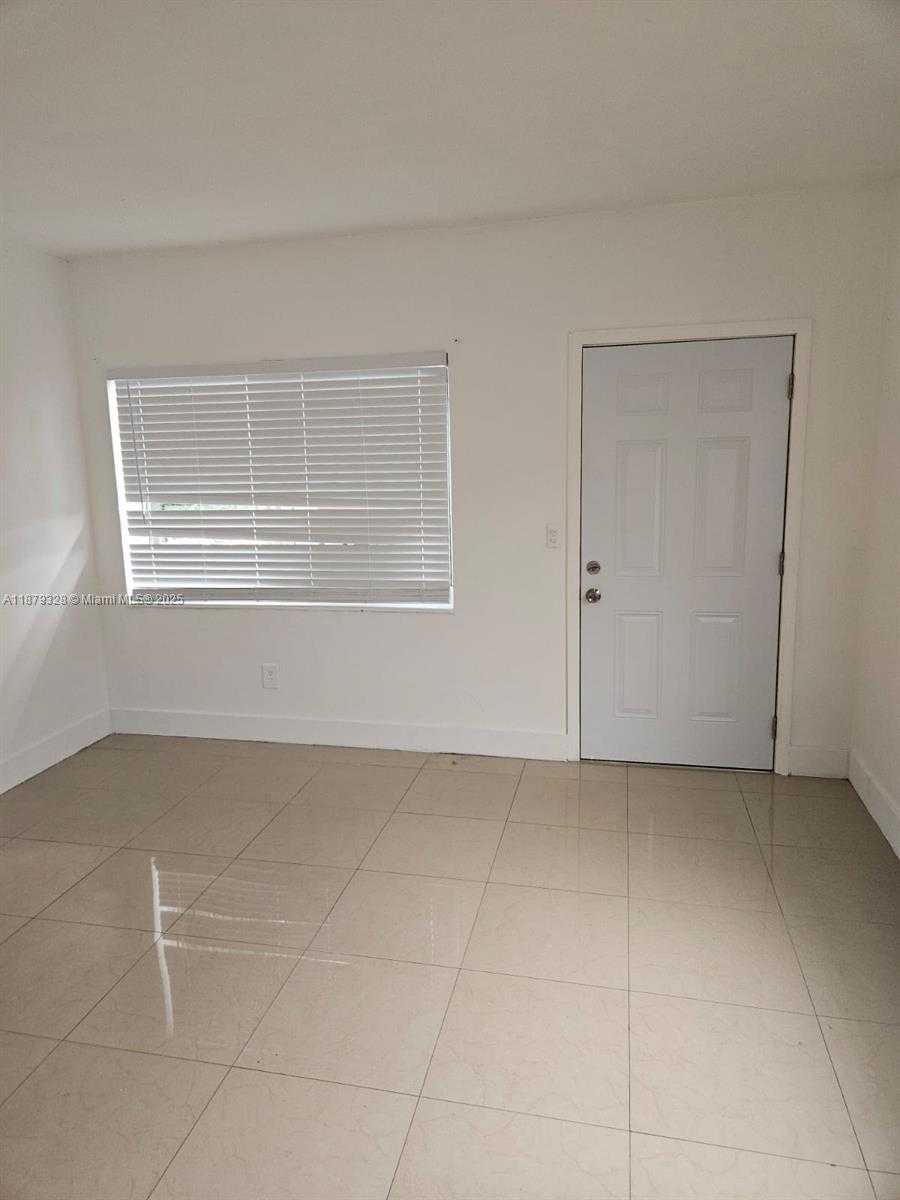 Small Image of 1135 EUCLID AVE #201, Miami Beach Number 14