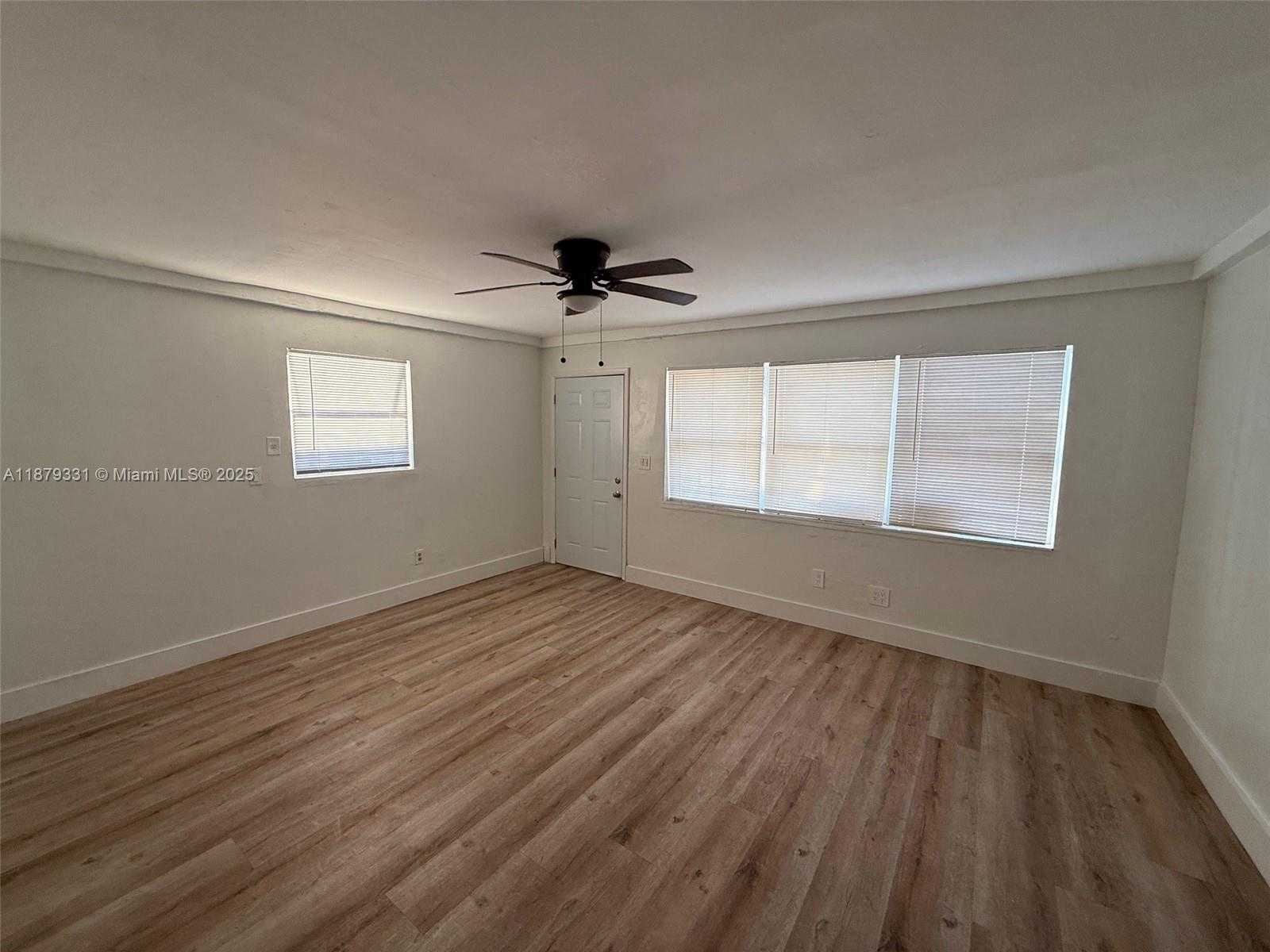 Small Image of 2962 NORTH WEST 46TH ST, Miami Number 6