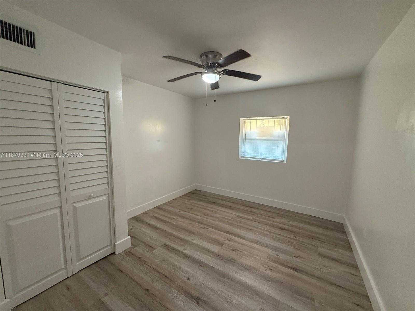 Small Image of 2962 NORTH WEST 46TH ST, Miami Number 7