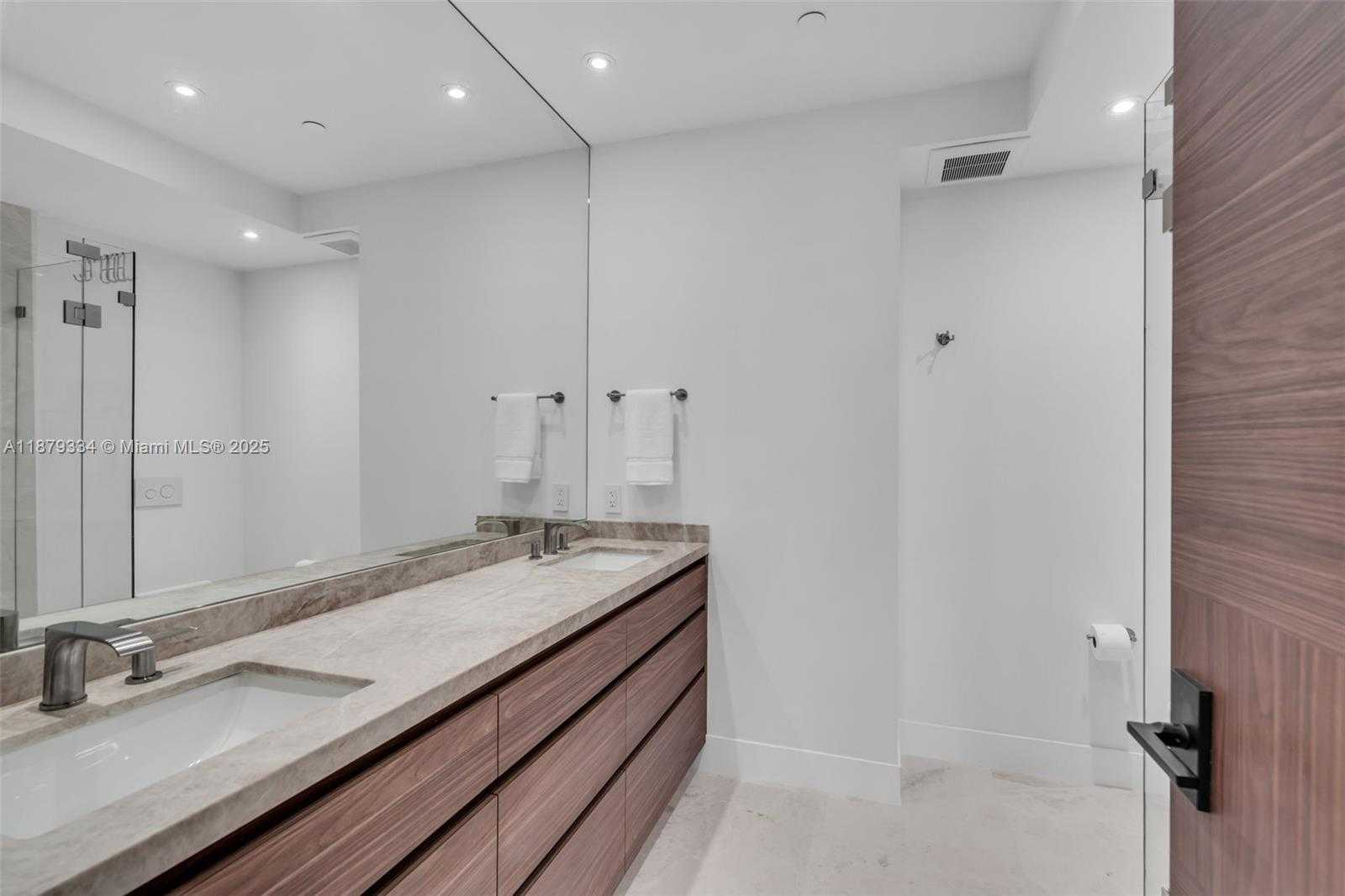 Small Image of 251 CRANDON BLVD #327, Key Biscayne Number 10