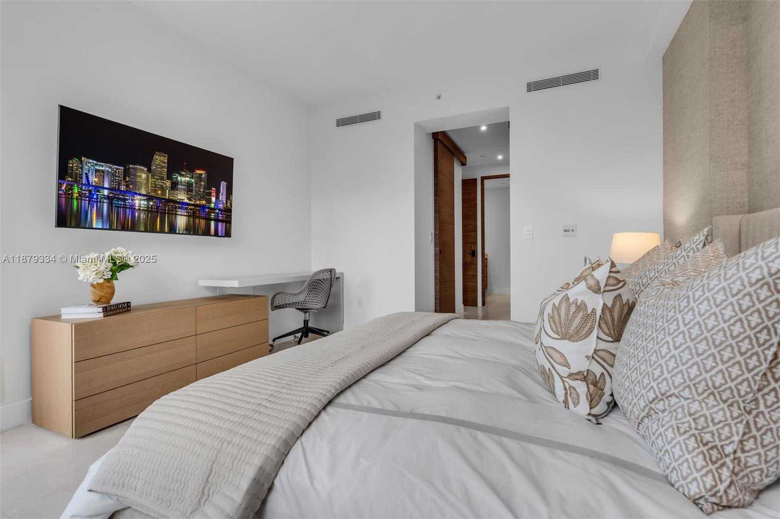Small Image of 251 CRANDON BLVD #327, Key Biscayne Number 9
