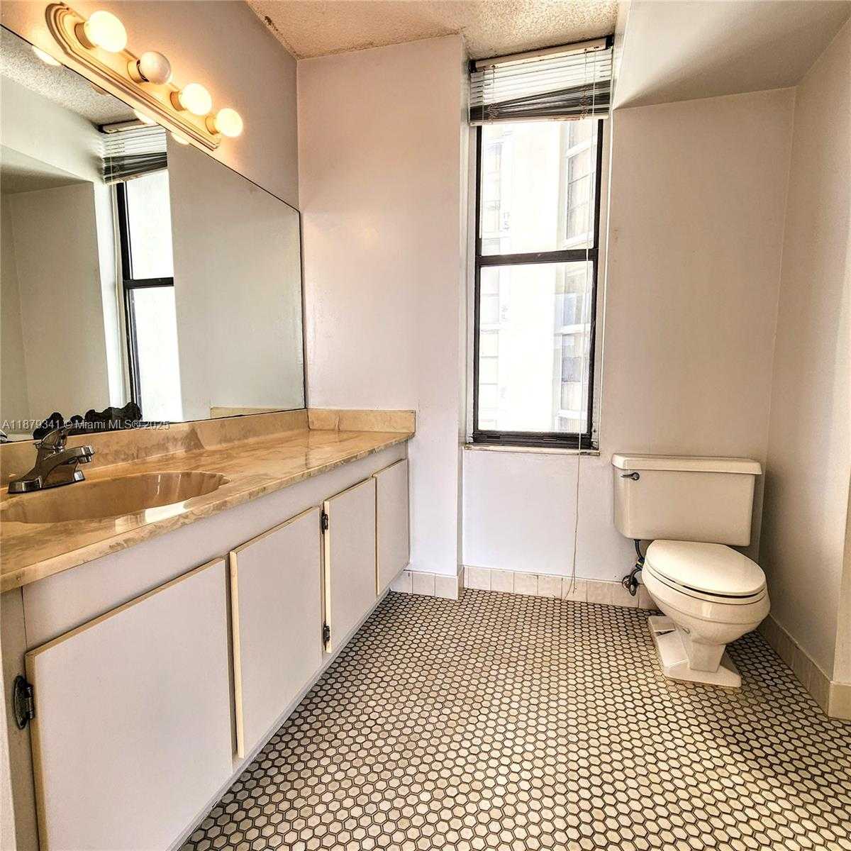 Small Image of 18181 NORTH EAST 31ST CT #1501, Aventura Number 16