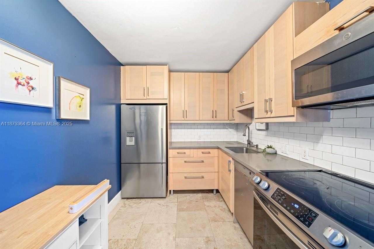Small Image of 20335 WEST COUNTRY CLUB DR #1208, Aventura Number 16