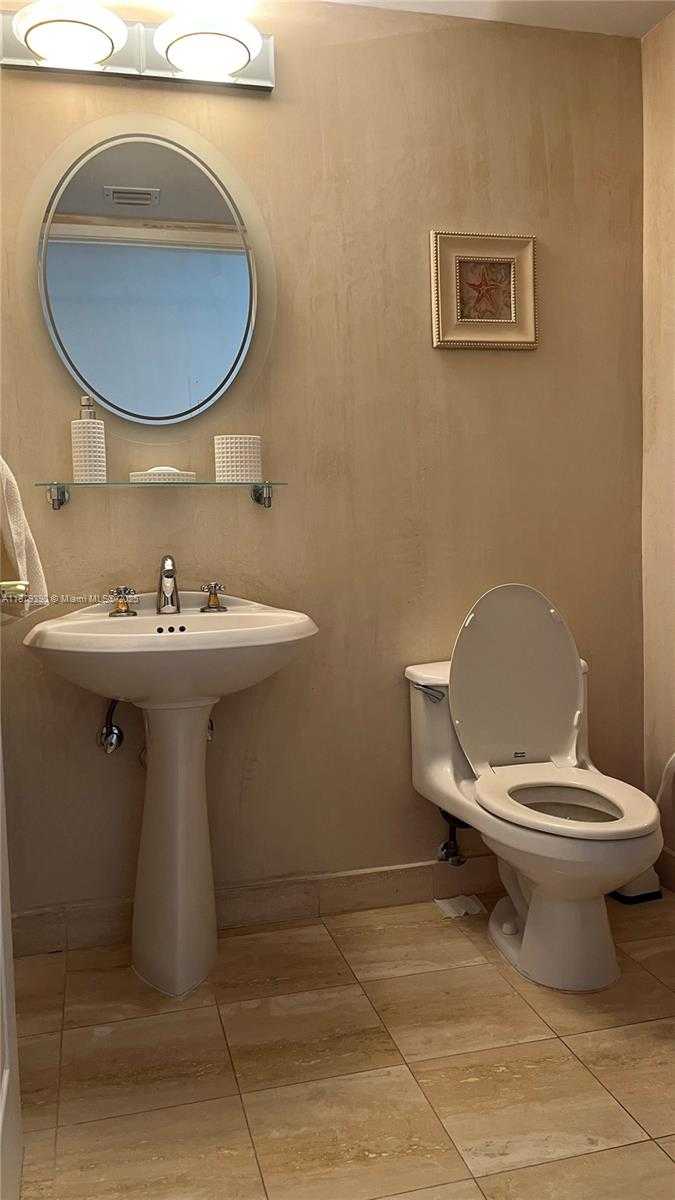 Small Image of 18671 COLLINS AVE #804, Sunny Isles Beach Number 19