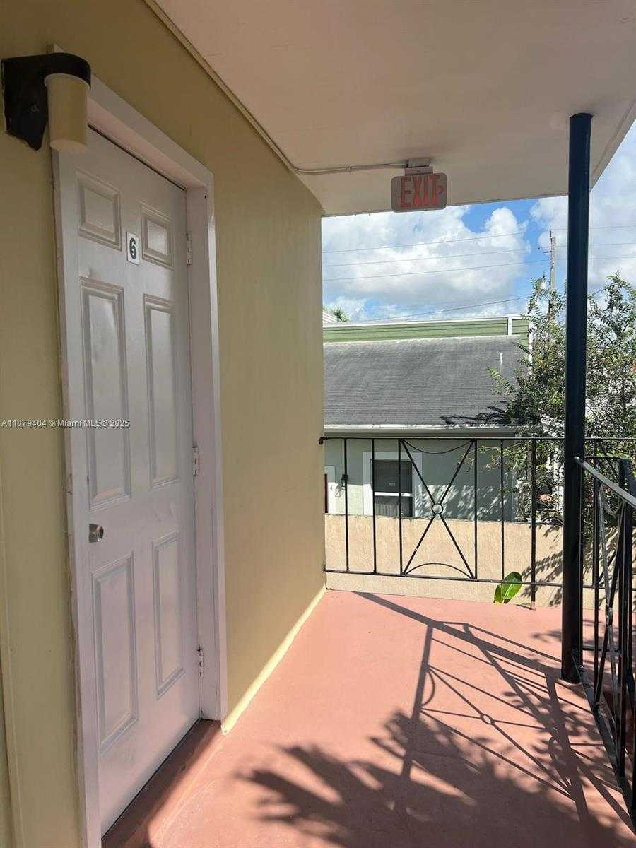 Small Image of Miami Number 20