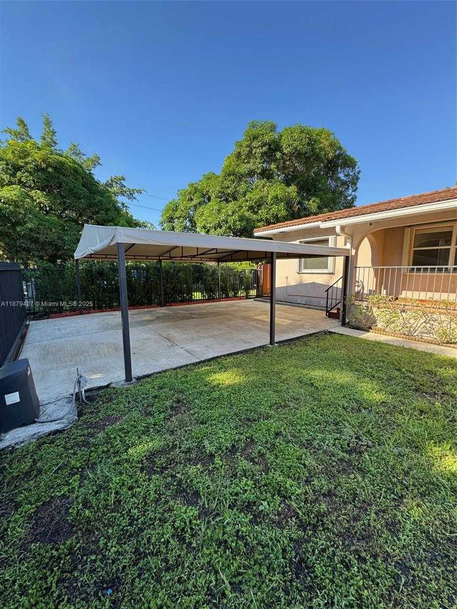 Small Image of 632 SOUTH WEST 33RD AVE #632, Miami Number 2