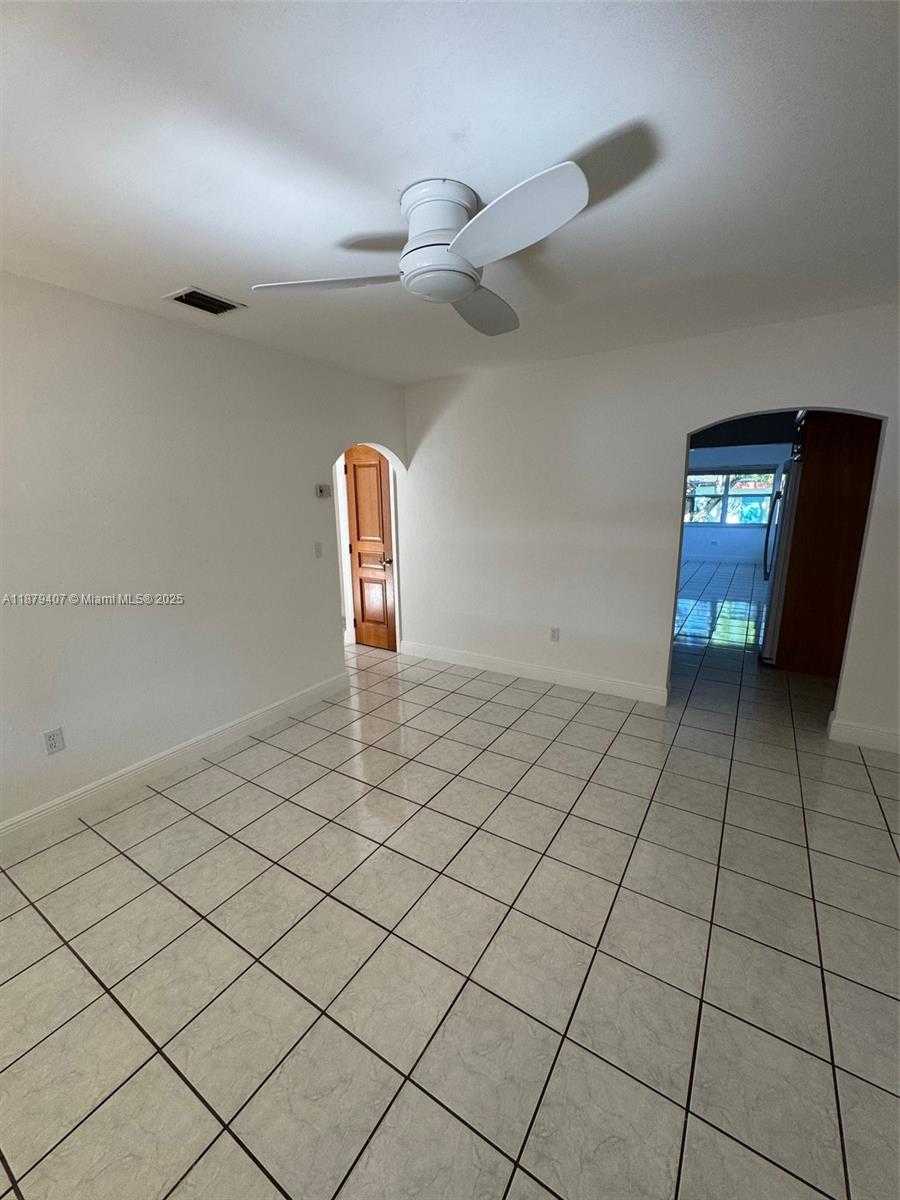 Small Image of 632 SOUTH WEST 33RD AVE #632, Miami Number 5