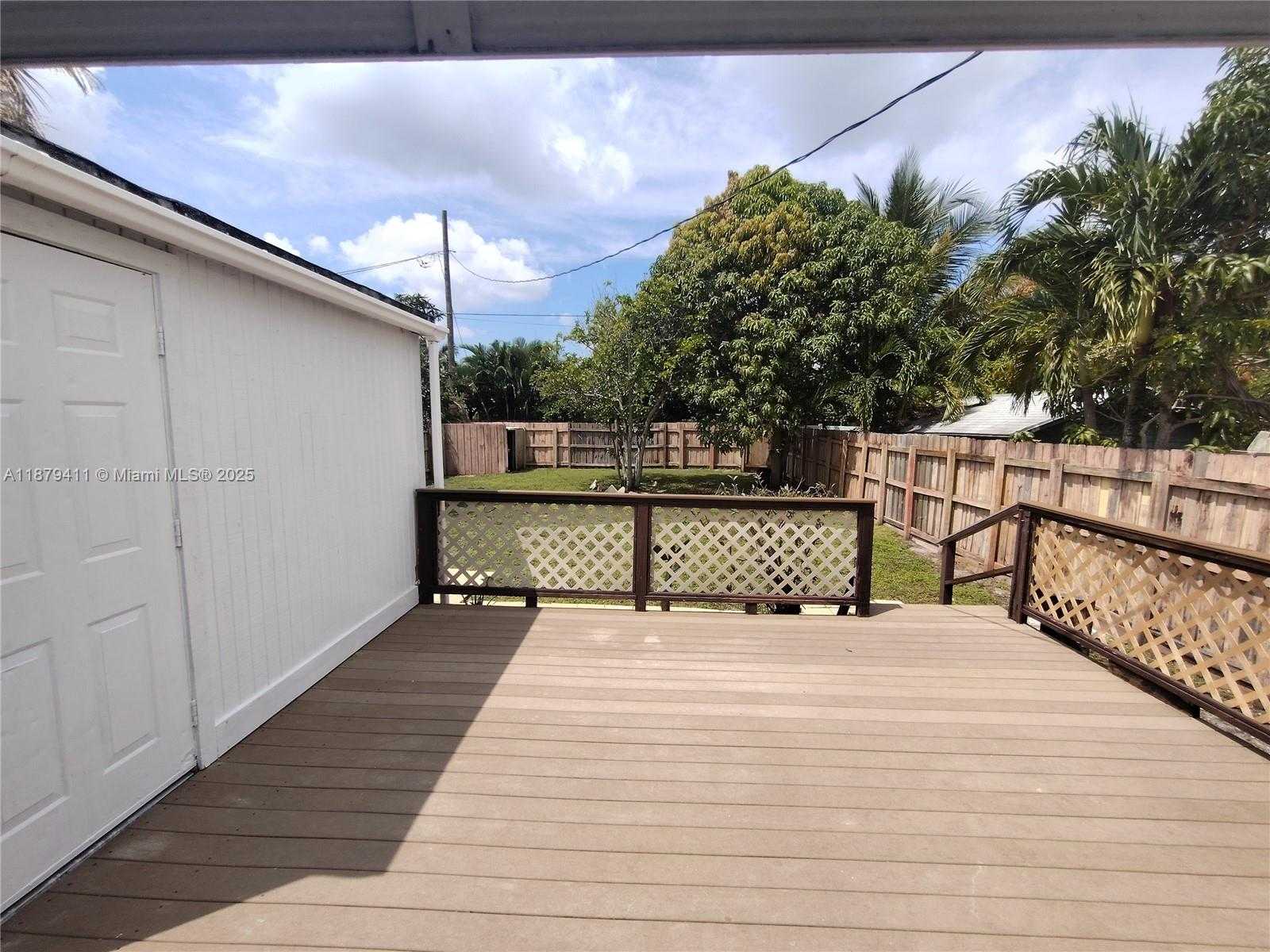 Small Image of 306 SOUTH WEST 1ST AVE, Dania Beach Number 12