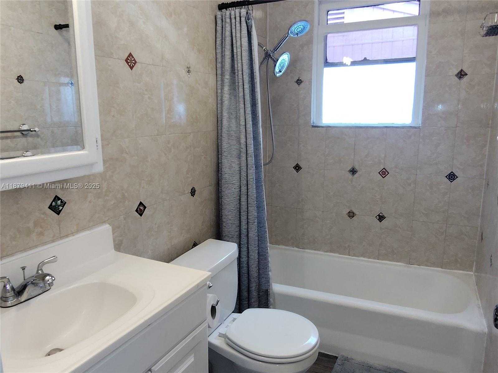 Small Image of 306 SOUTH WEST 1ST AVE, Dania Beach Number 9