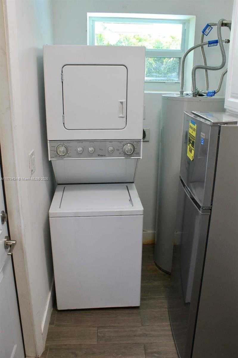 Small Image of 1320 ARTHUR ST #1320, Hollywood Number 12