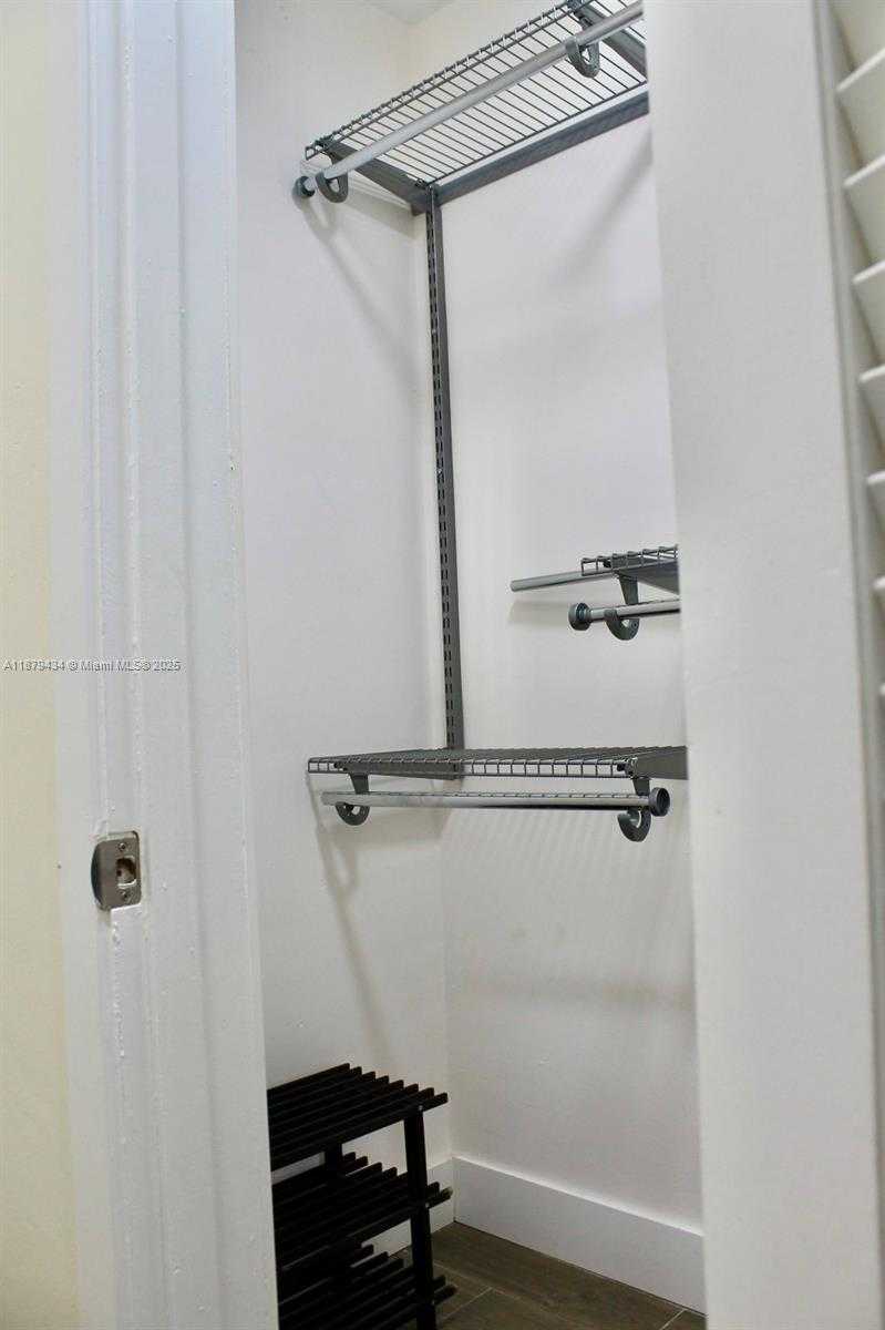 Small Image of 1320 ARTHUR ST #1320, Hollywood Number 14