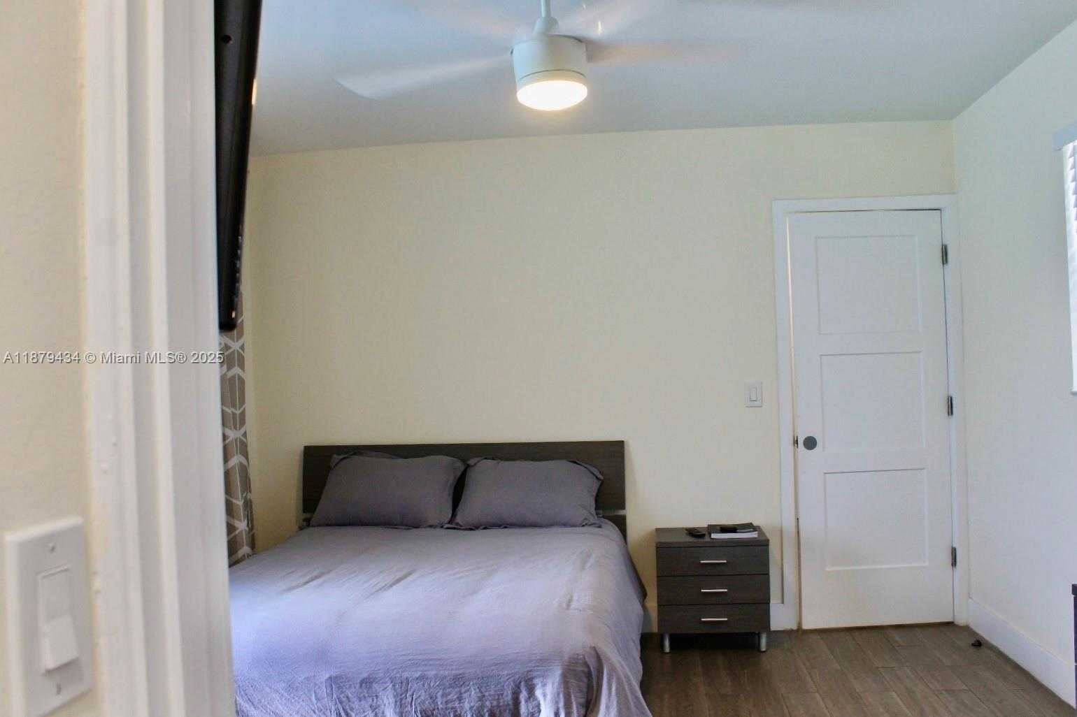 Small Image of 1320 ARTHUR ST #1320, Hollywood Number 15