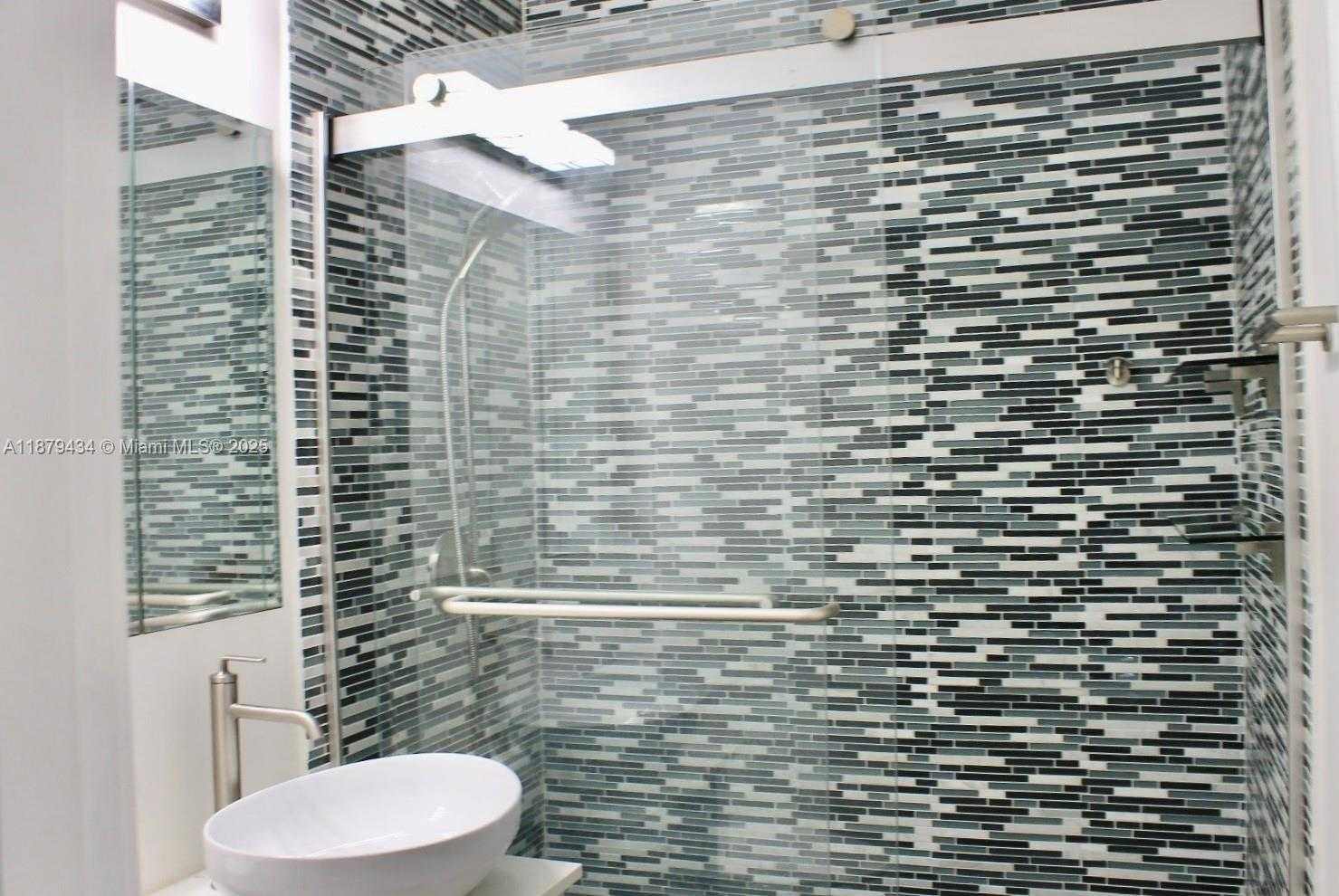 Small Image of 1320 ARTHUR ST #1320, Hollywood Number 22