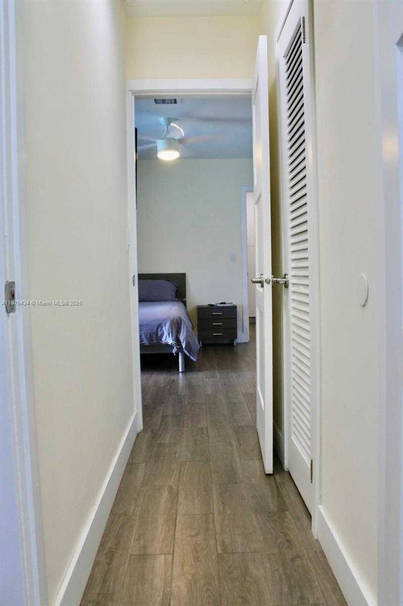 Small Image of 1320 ARTHUR ST #1320, Hollywood Number 9