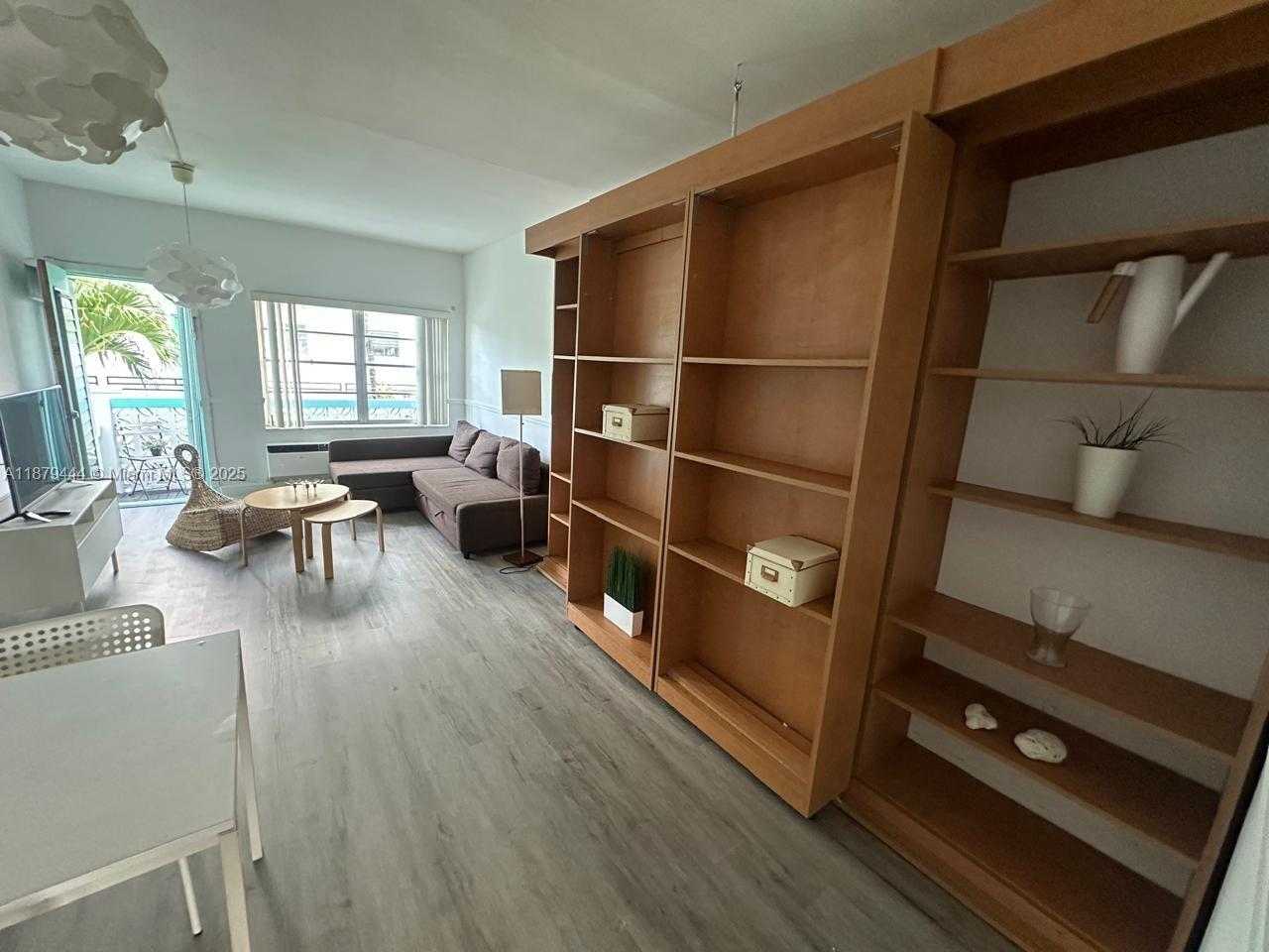 Small Image of 6498 COLLINS AVE #48, Miami Beach Number 2