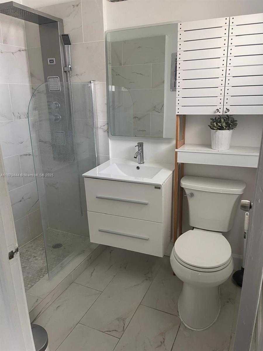 Small Image of 6498 COLLINS AVE #48, Miami Beach Number 8