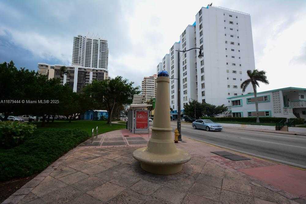 Small Image of 6498 COLLINS AVE #48, Miami Beach Number 9