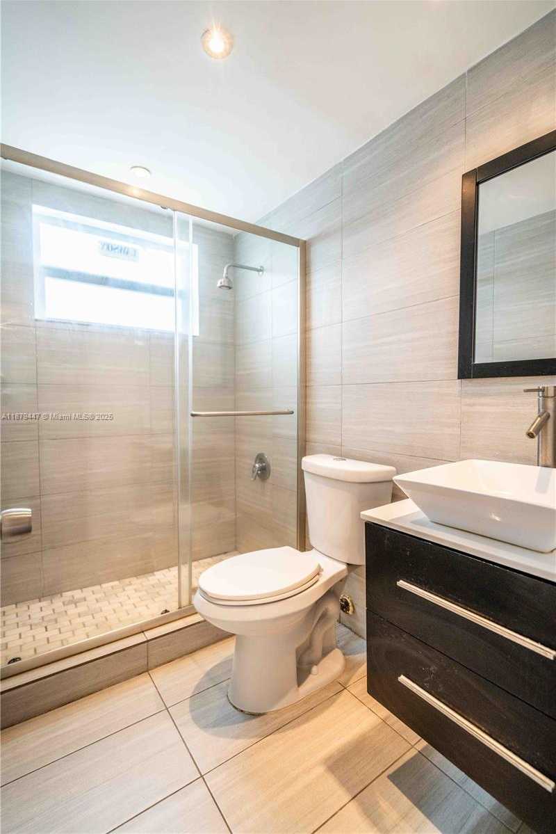 Small Image of 1120 EUCLID AVE #3, Miami Beach Number 10
