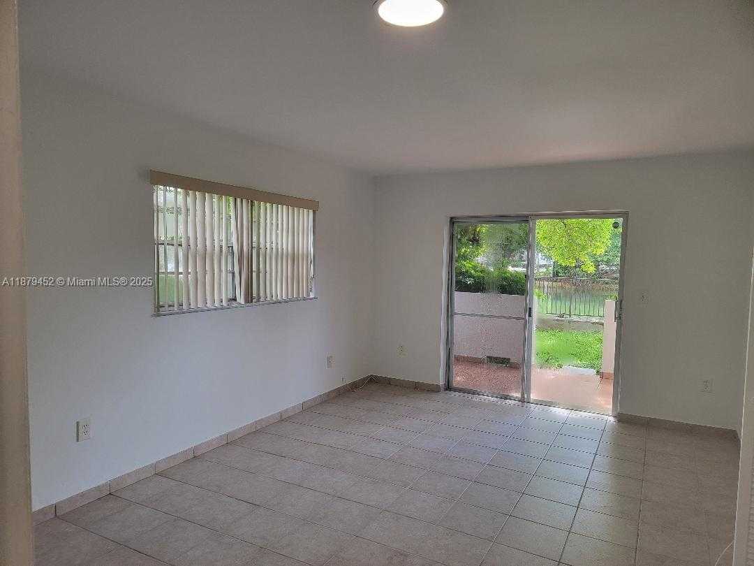 Small Image of 4011 NORTH MERIDIAN AVE #19, Miami Beach Number 4
