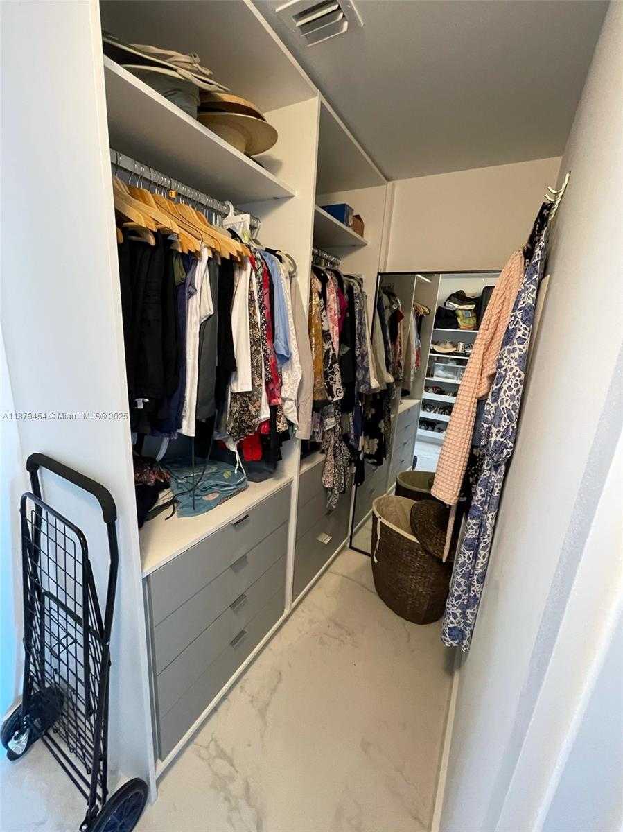 Small Image of 3131 NORTH EAST 7TH AVE #4403, Miami Number 21