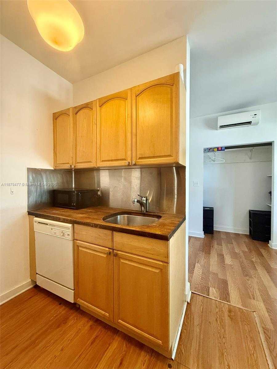 Small Image of 4035 NORTH MERIDIAN AVE #204, Miami Beach Number 11