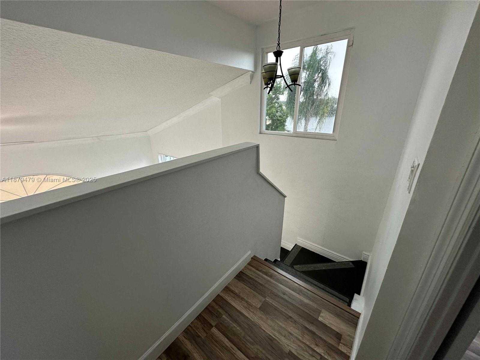 Small Image of 2611 REGALIA WAY, Cooper City Number 13