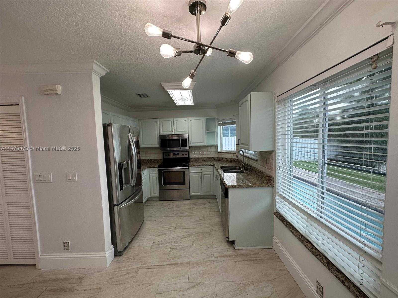 Small Image of 2611 REGALIA WAY, Cooper City Number 9