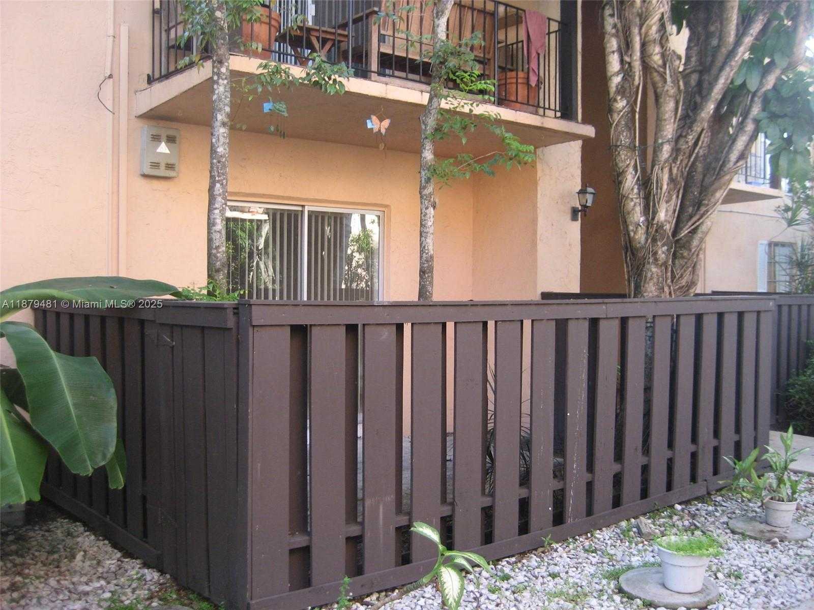 Small Image of 10740 NORTH KENDALL DR #L-9, Miami Number 16
