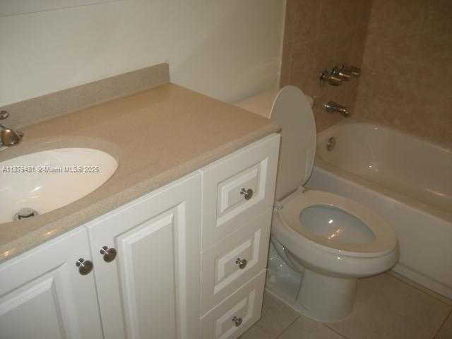 Small Image of 10740 NORTH KENDALL DR #L-9, Miami Number 5