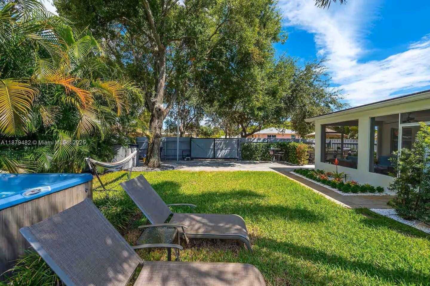 Small Image of West Palm Beach Number 3
