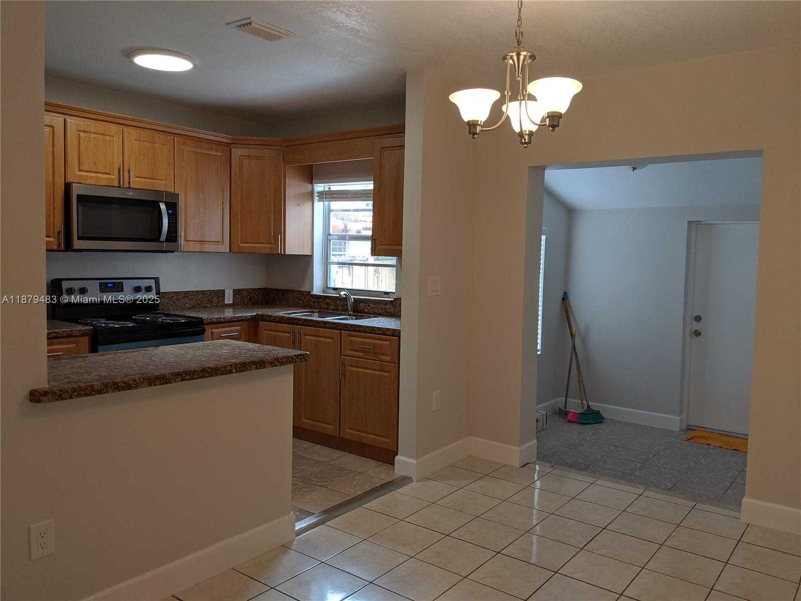 Small Image of 4605 SOUTH WEST 1ST ST, Miami Number 4