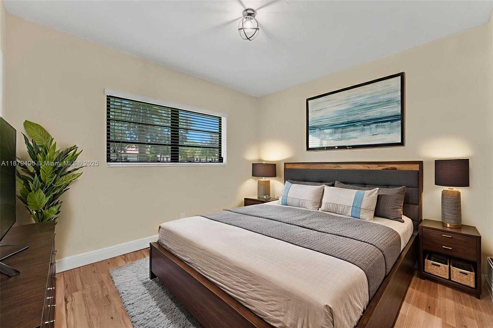 Small Image of 6275 SOUTH WEST 123RD TER, Pinecrest Number 25