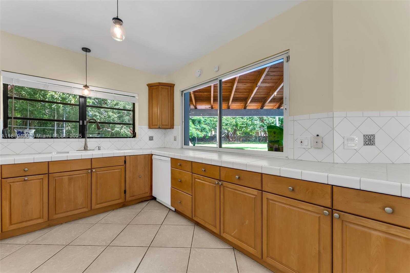 Small Image of 6275 SOUTH WEST 123RD TER, Pinecrest Number 7
