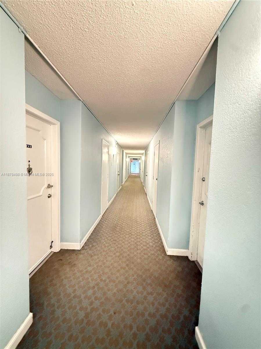 Small Image of 1801 SOUTH OCEAN DR #243, Hallandale Beach Number 11